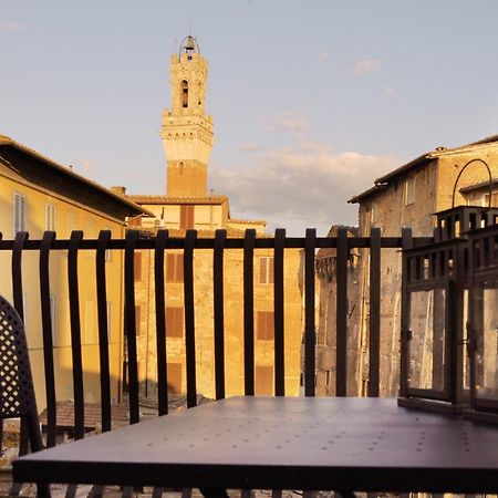 La Costarella - Central With Cozy Terrace Siena Bagian luar foto